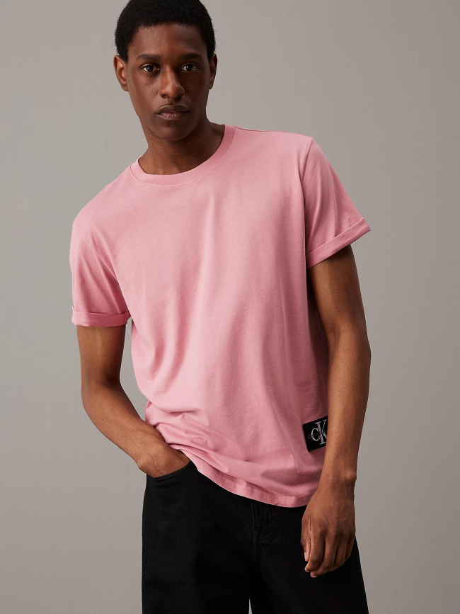 T-shirt en coton avec insigne rose homme - Calvin Klein Jeans