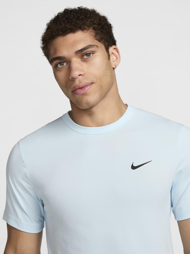 T-shirt de sport uv hyverse bleu ciel homme - Nike