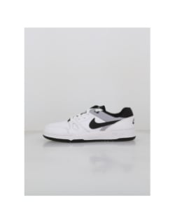 Baskets full force low blanc noir et gris ado - Nike