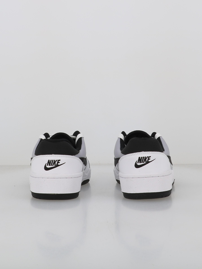 Baskets full force low blanc noir et gris ado - Nike