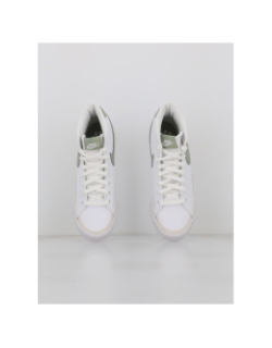 Baskets montantes court legacy blanc vert femme - Nike